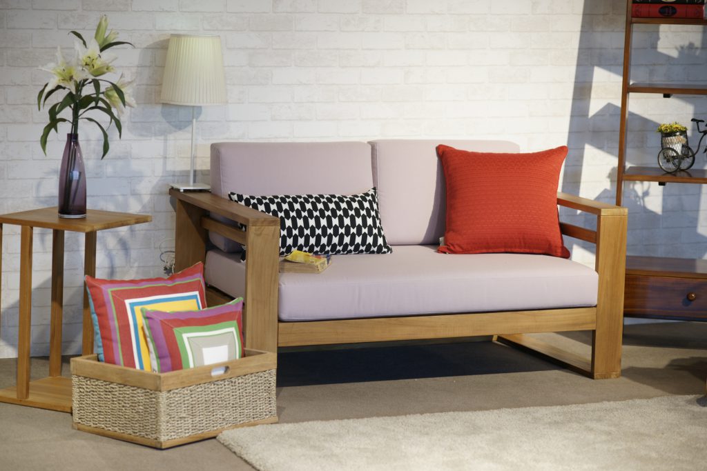 現代柚木沙發 座墊式 含抱枕
